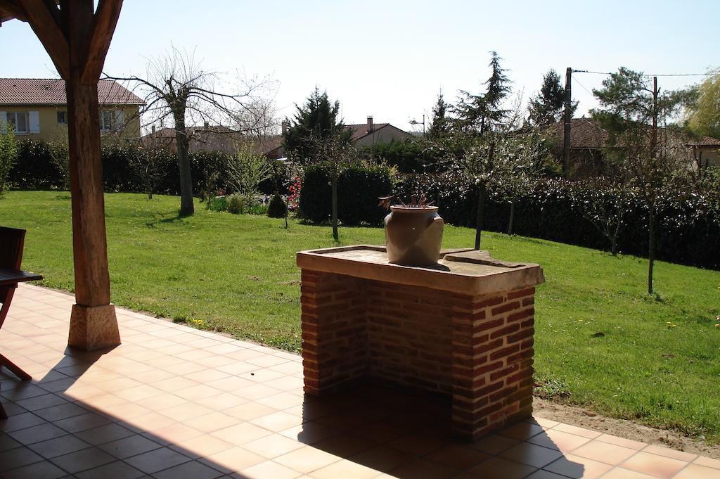 Bed and Breakfast La Croix De Bois Jayat Exterior foto