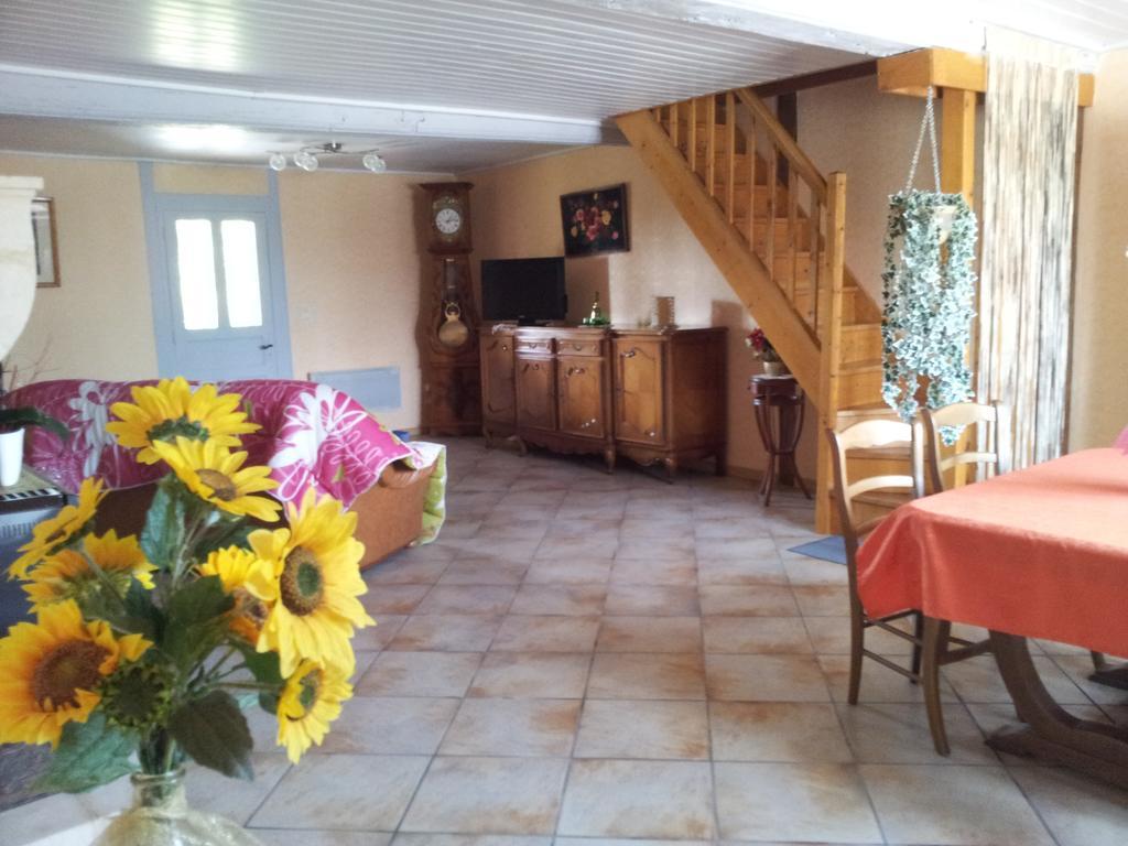 Bed and Breakfast La Croix De Bois Jayat Exterior foto